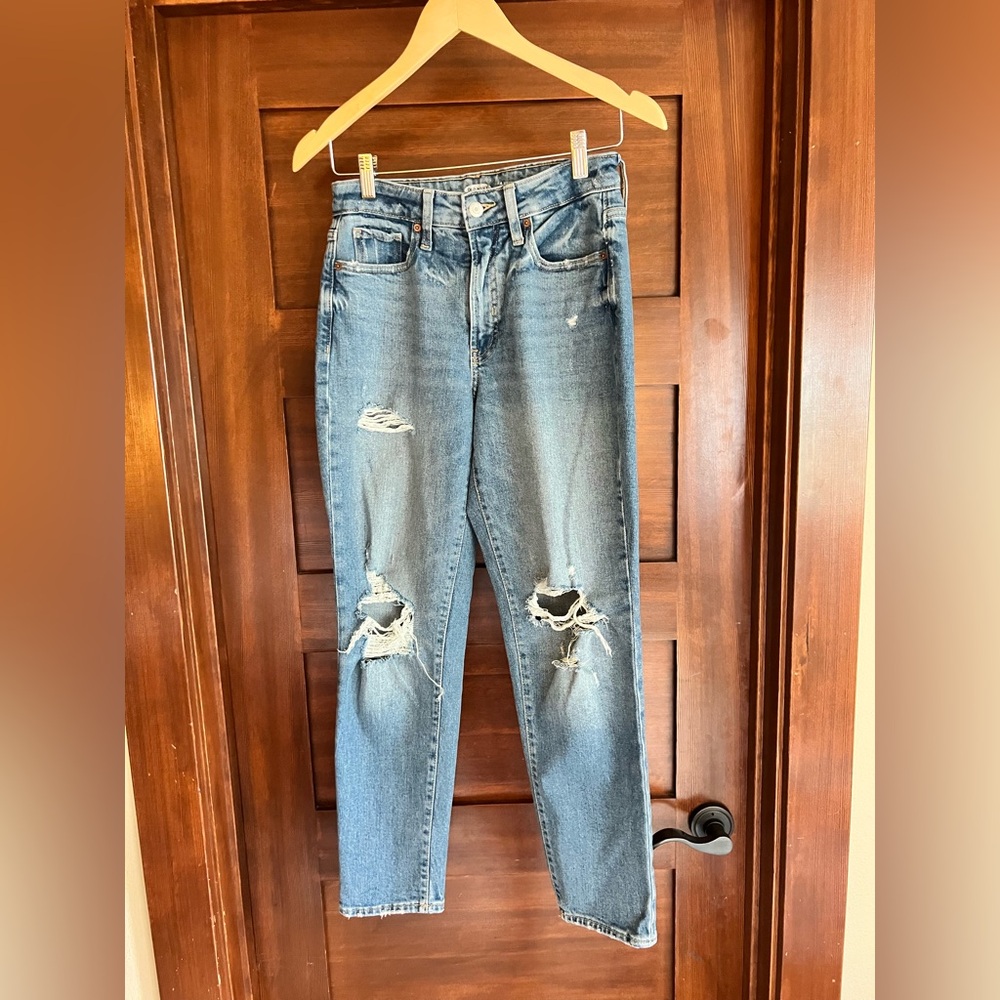 Old Navy Distressed 90’s Fit Jeans